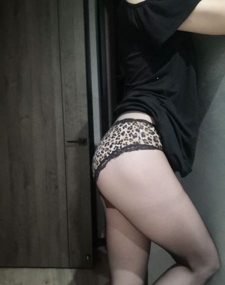 八重神子脸红翻白眼图_BD英语视频大全