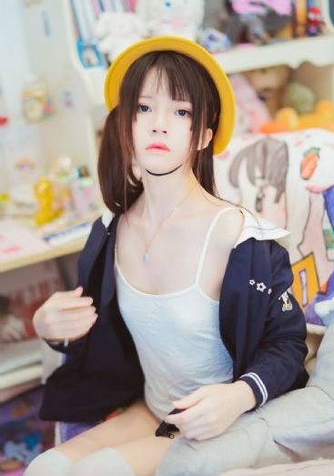 三个男人对慕九月的侮辱_超清BD在线观看