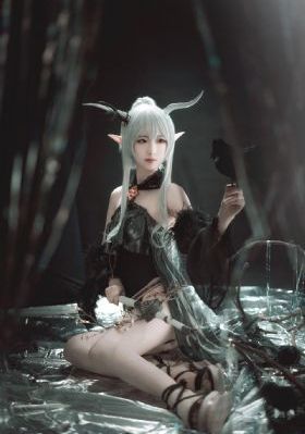 少妇大胆掀开偷偷自慰_BD韩语电影免费在线